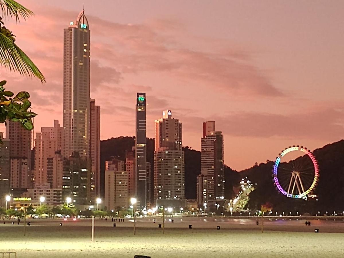 Pe Na Areia, Quadra Mar. Perto De Tudo Em Balneario Camboriu! Exteriér fotografie